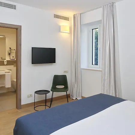 Maistra Select Srebreno شقة مْليني