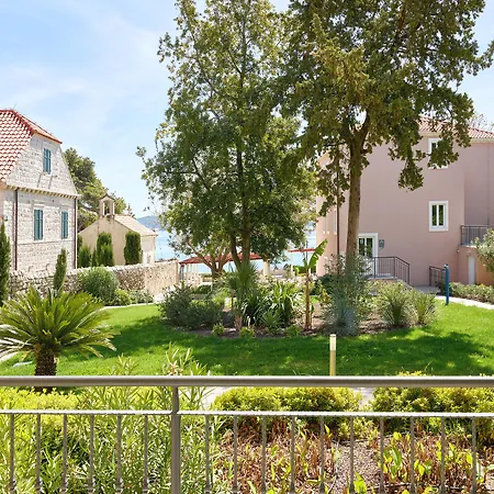 Maistra Select Srebreno * ムリニ