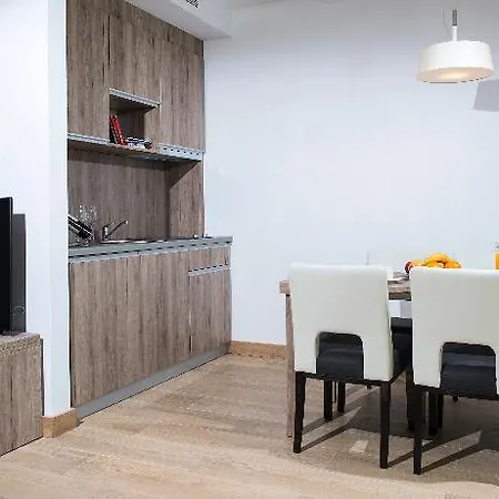 Maistra Select Srebreno ムリニ