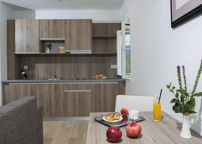 Maistra Select Srebreno Daire