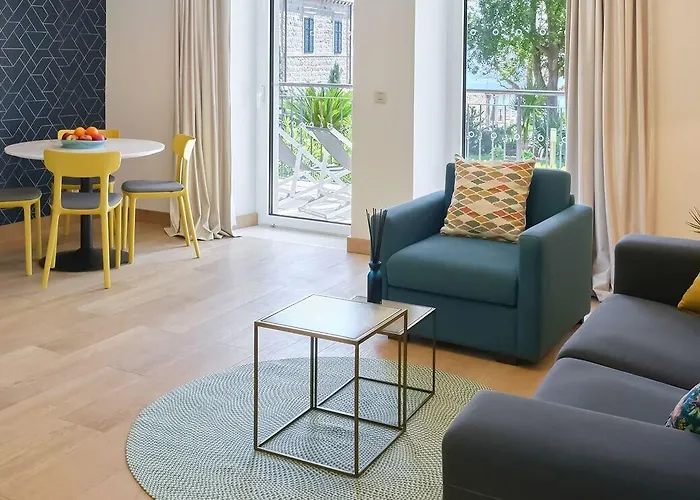 Maistra Select Srebreno Daire *