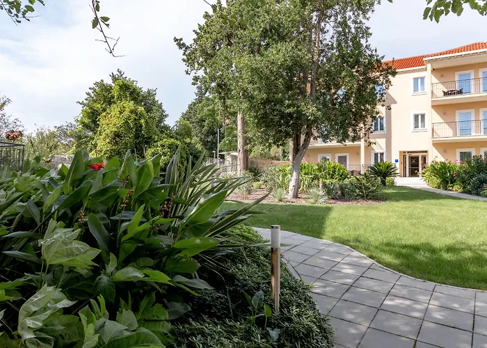 Daire Maistra Select Srebreno Mlini